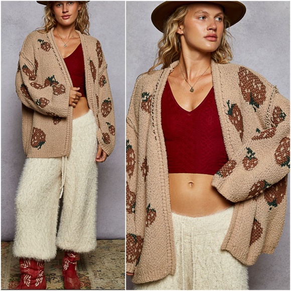 POL Strawberry Print Open Front oversized Cardigan - Picture 4 of 10